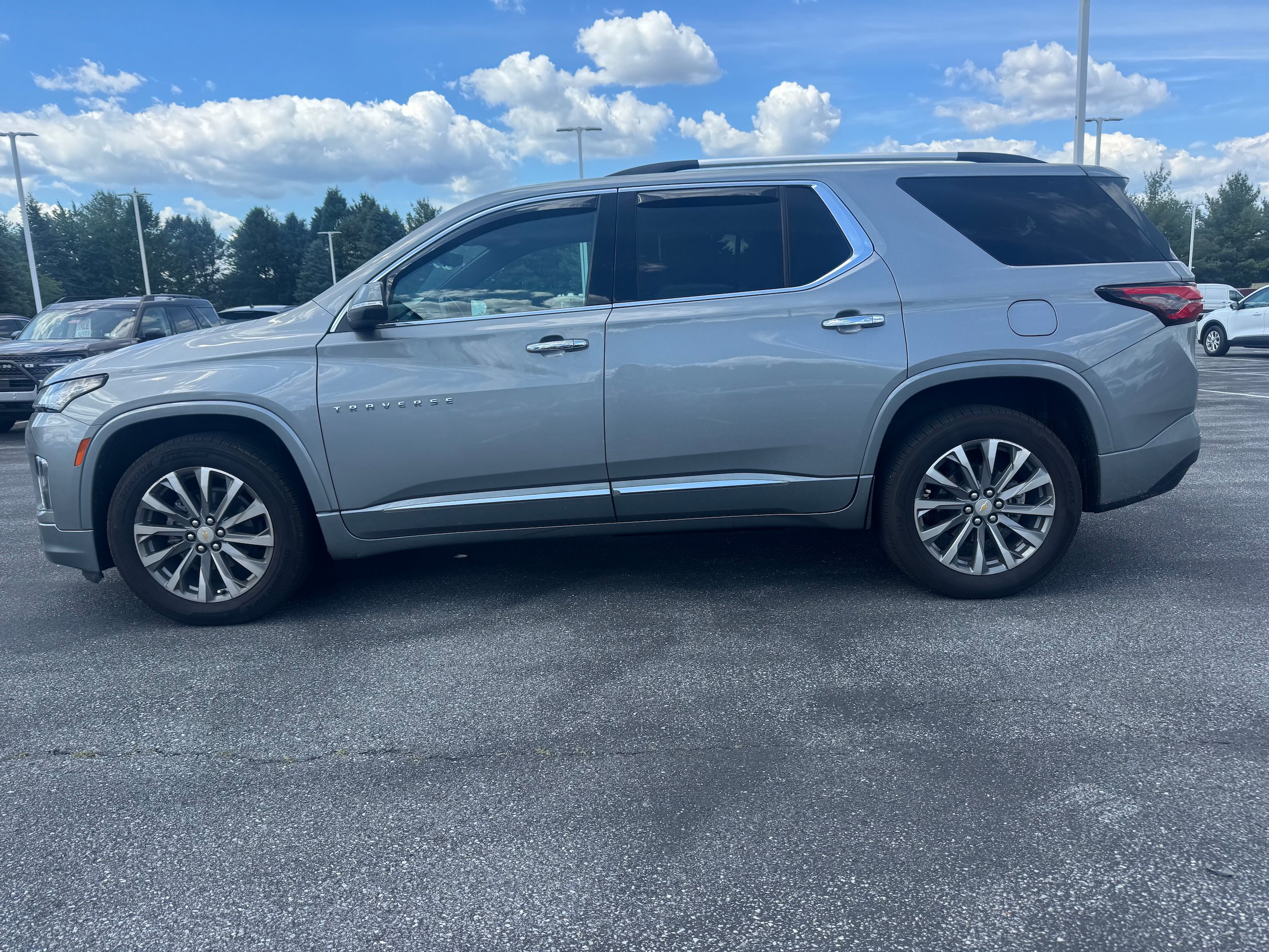 Used 2023 Chevrolet Traverse Premier w/ LPO, Floor Liner Package AWD/4WD video 2