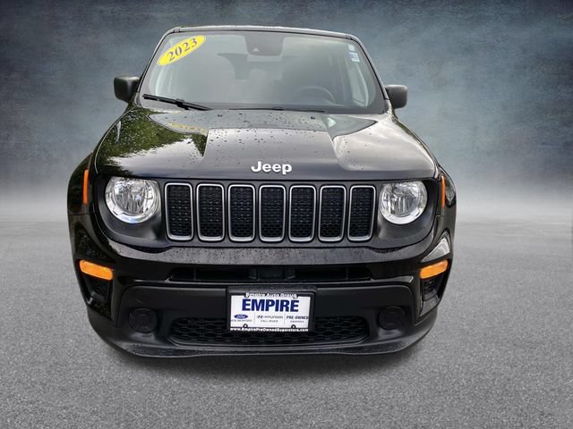 Used 2023 Jeep Renegade Latitude AWD/4WD image 22