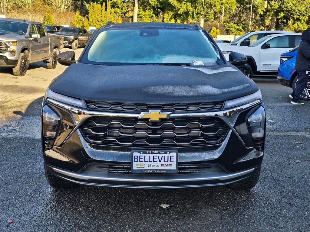 New 2026 Chevrolet Trax LT w/ Driver Confidence Package image 2