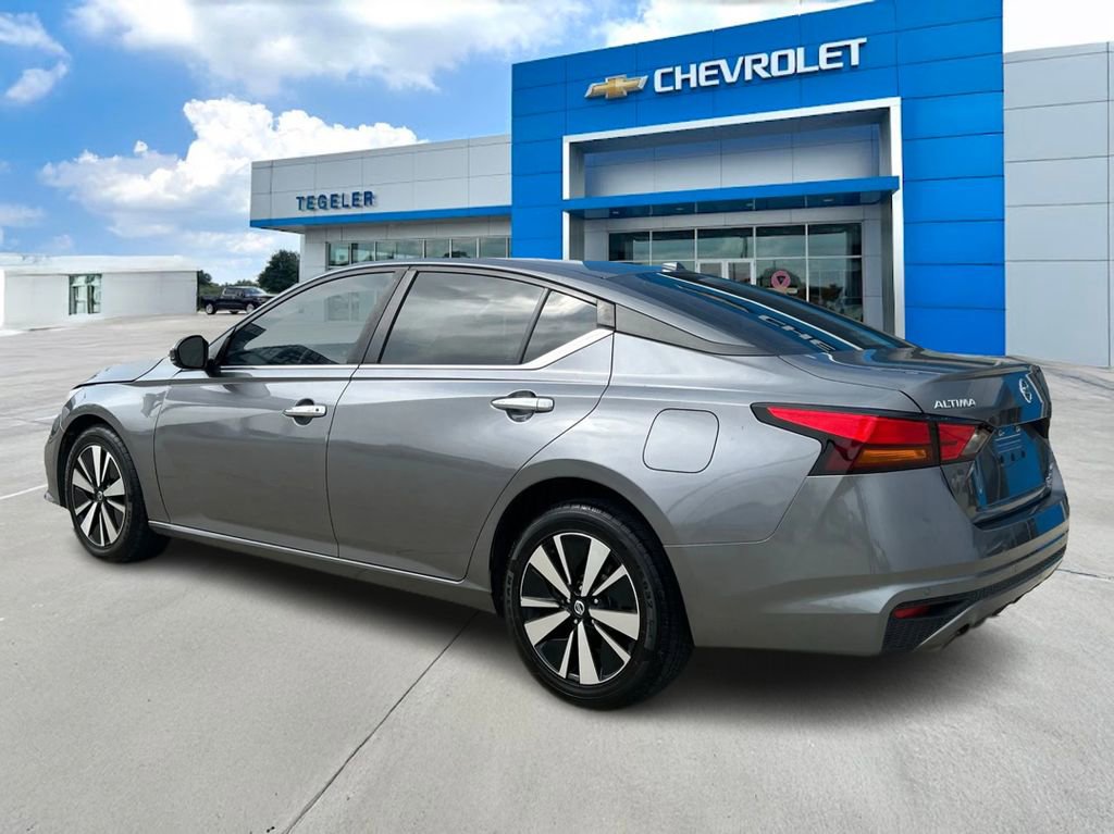 Used 2022 Nissan Altima 2.5 SV w/ SV Premium Package image 7