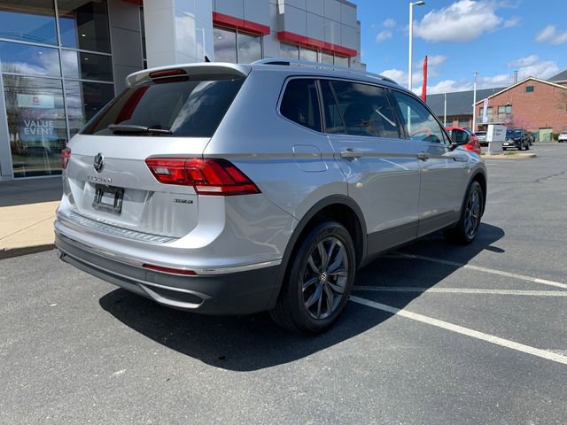 Used 2022 Volkswagen Tiguan SE image 3