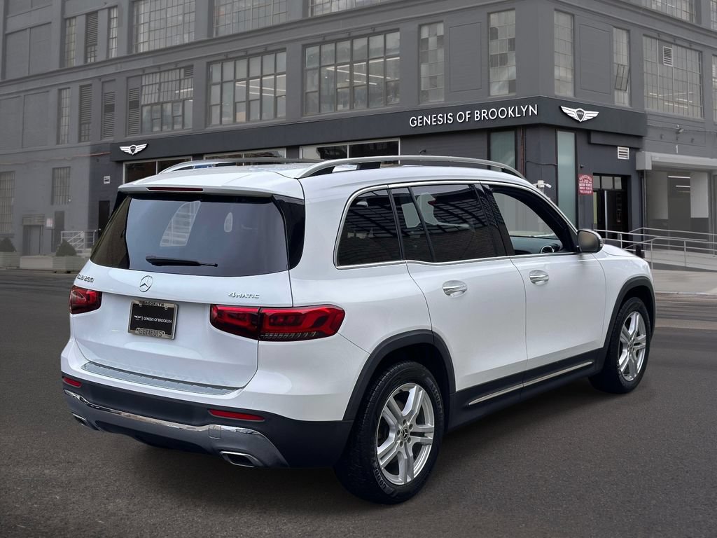 Used 2023 Mercedes-Benz GLB 250 4MATIC image 5