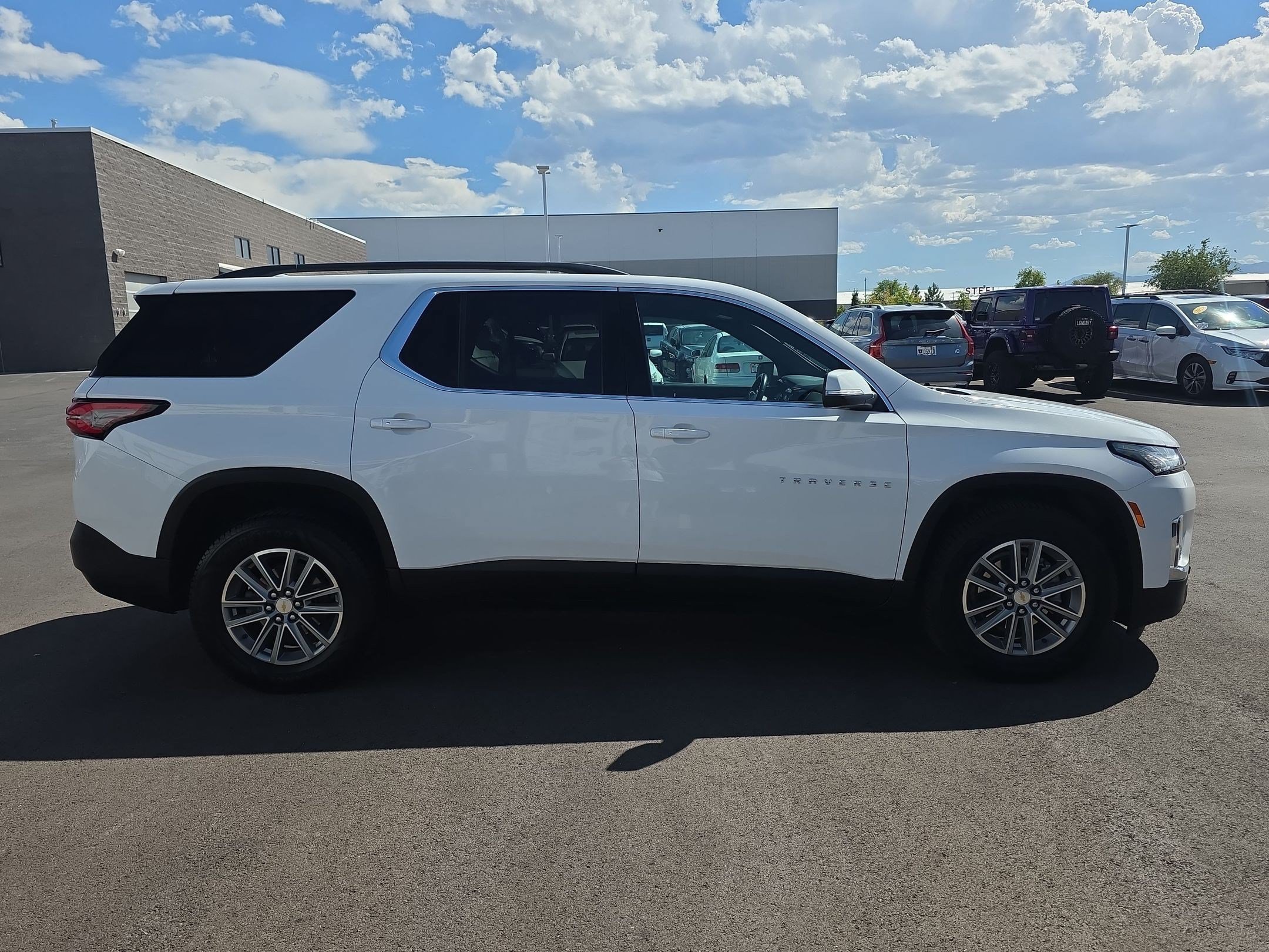 Used 2022 Chevrolet Traverse LT AWD/4WD image 7
