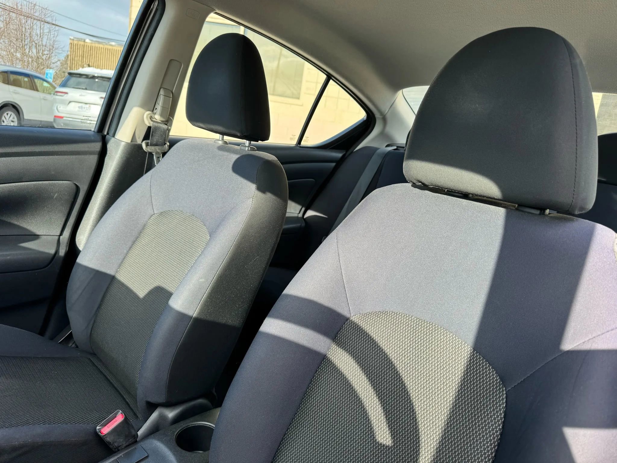 Used 2012 Nissan Versa SV w/ Convenience Pkg image 20