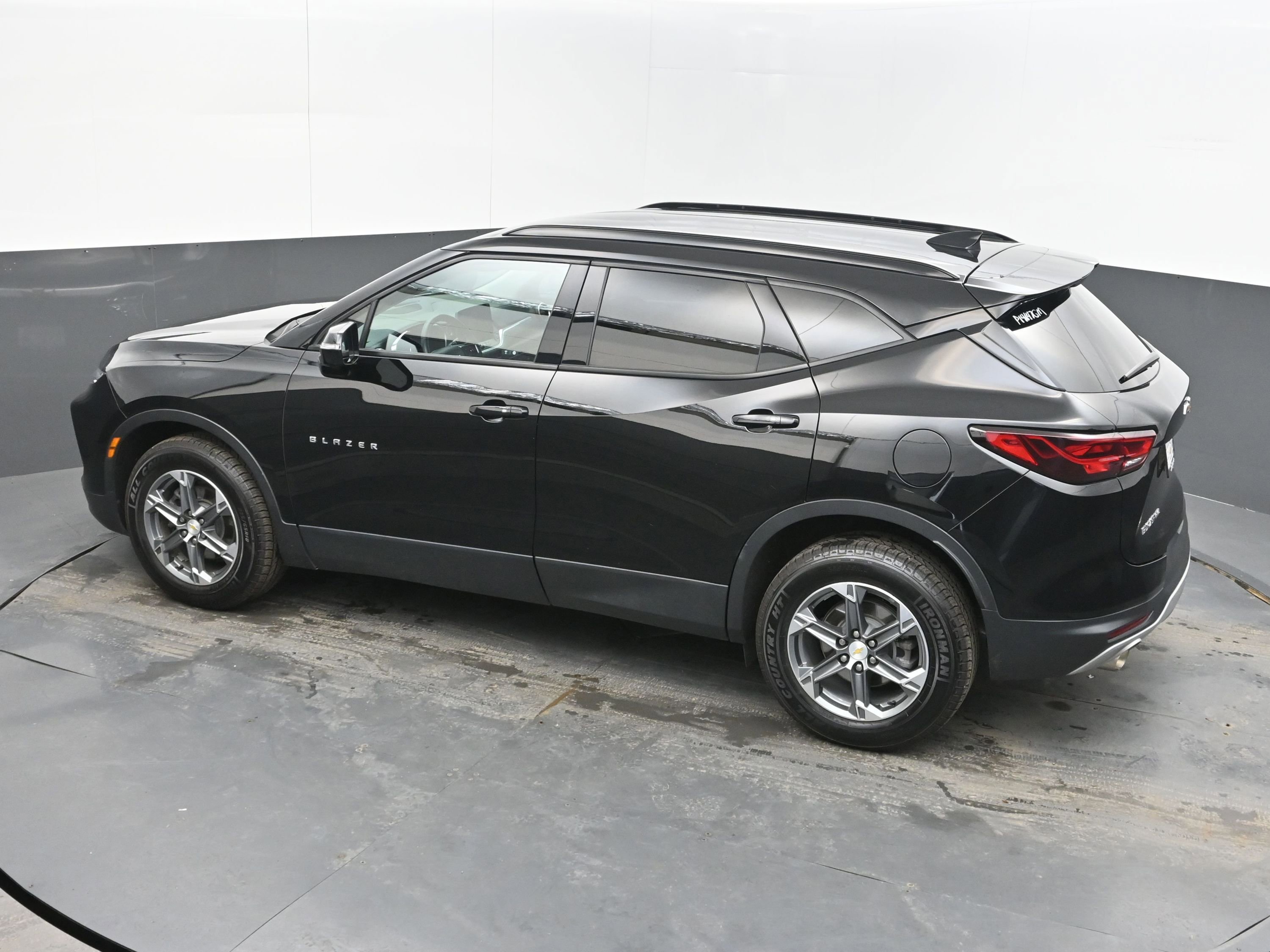Used 2023 Chevrolet Blazer LT image 31