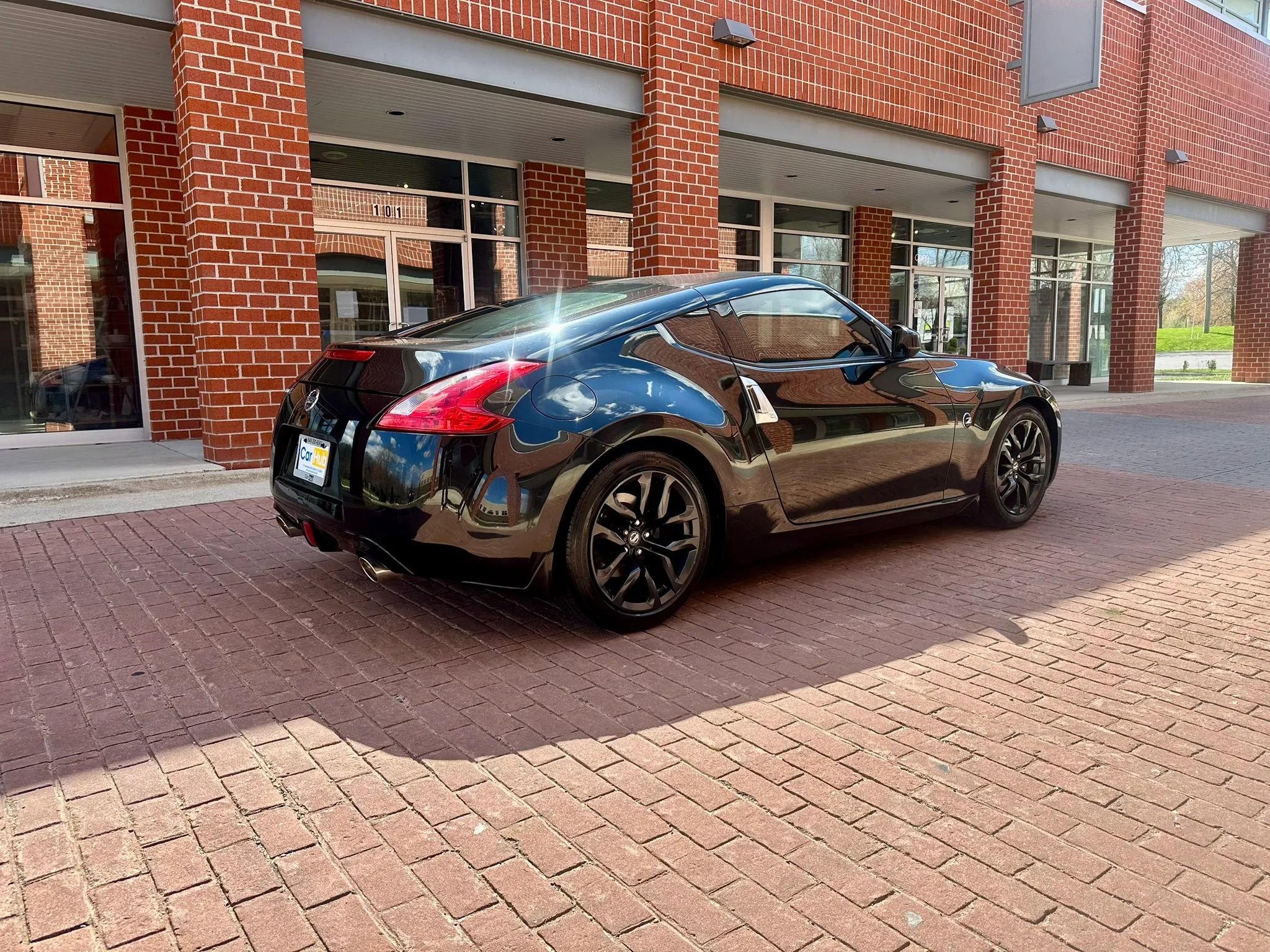 Used 2016 Nissan 370Z Coupe image 6
