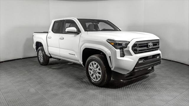 Used 2025 Toyota Tacoma SR5 AWD/4WD image 11