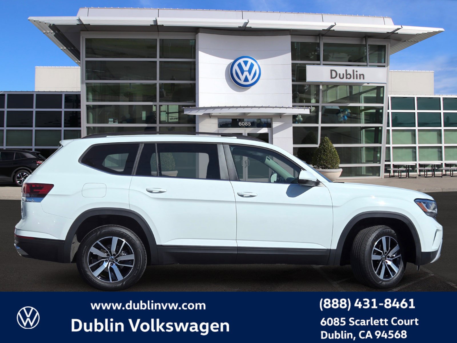 Certified 2023 Volkswagen Atlas SE FWD image 3