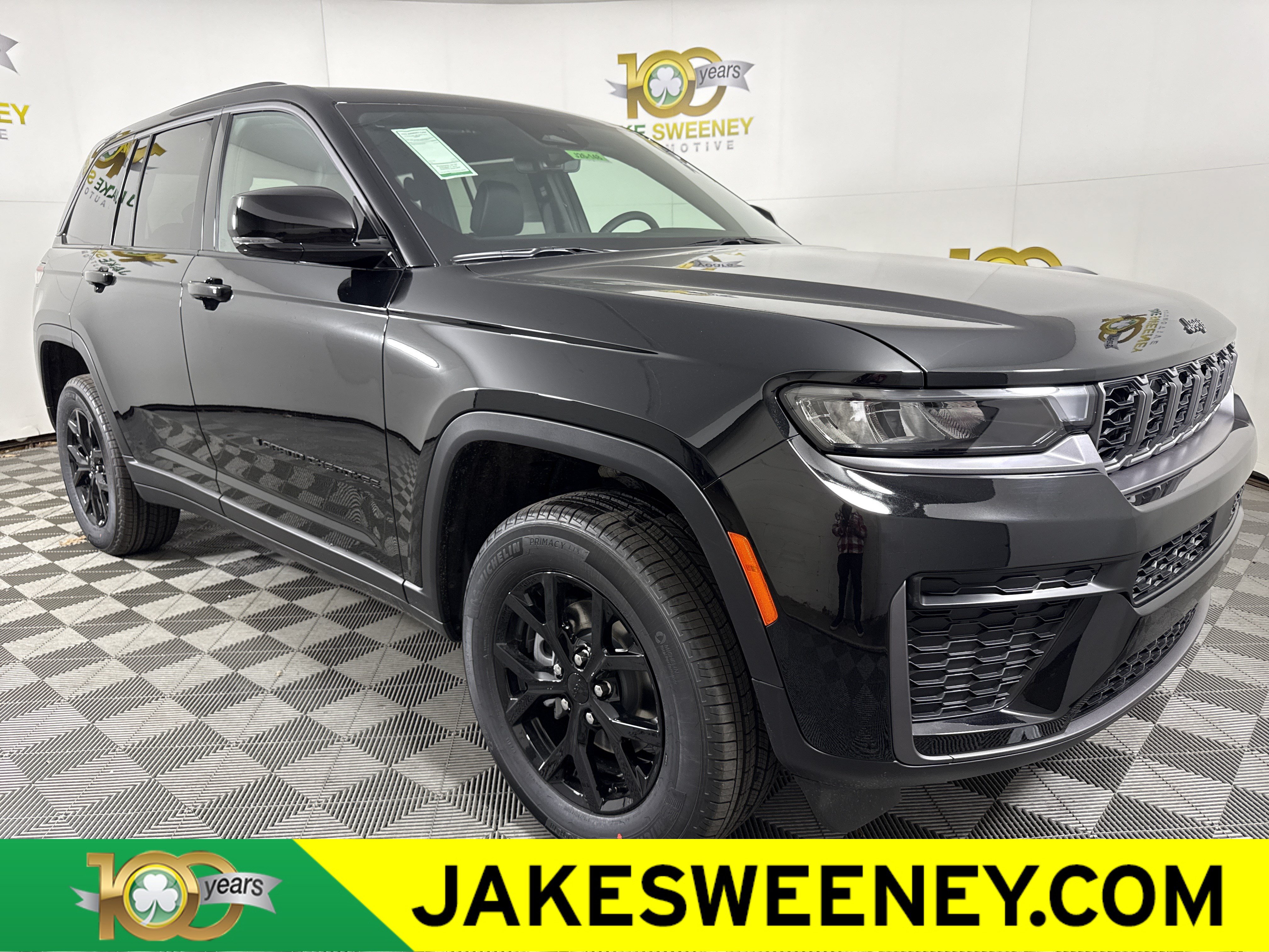 New 2026 Jeep Grand Cherokee Altitude AWD/4WD image 1