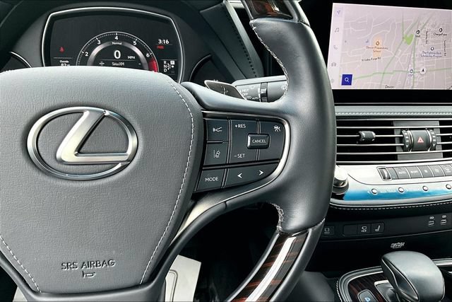 Used 2023 Lexus LS 500 AWD w/ Luxury Package image 15