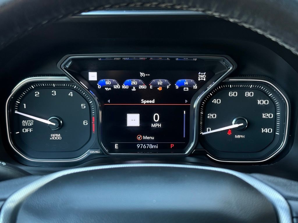 Used 2021 GMC Yukon XL Denali w/ Denali Premium Package image 13