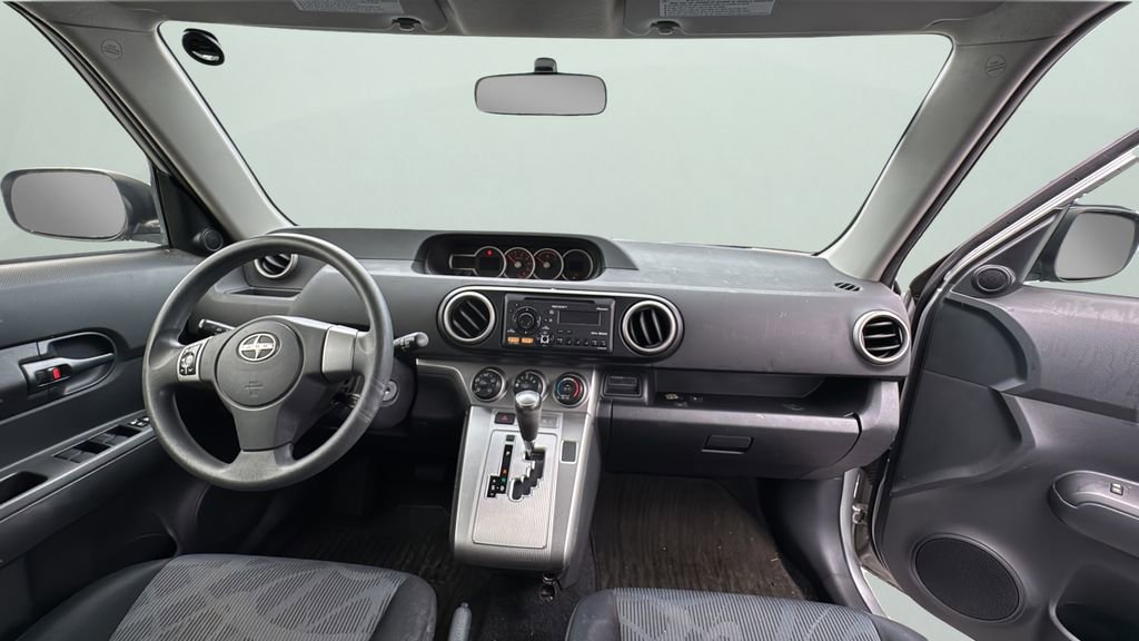 Used 2012 Scion xB FWD image 11