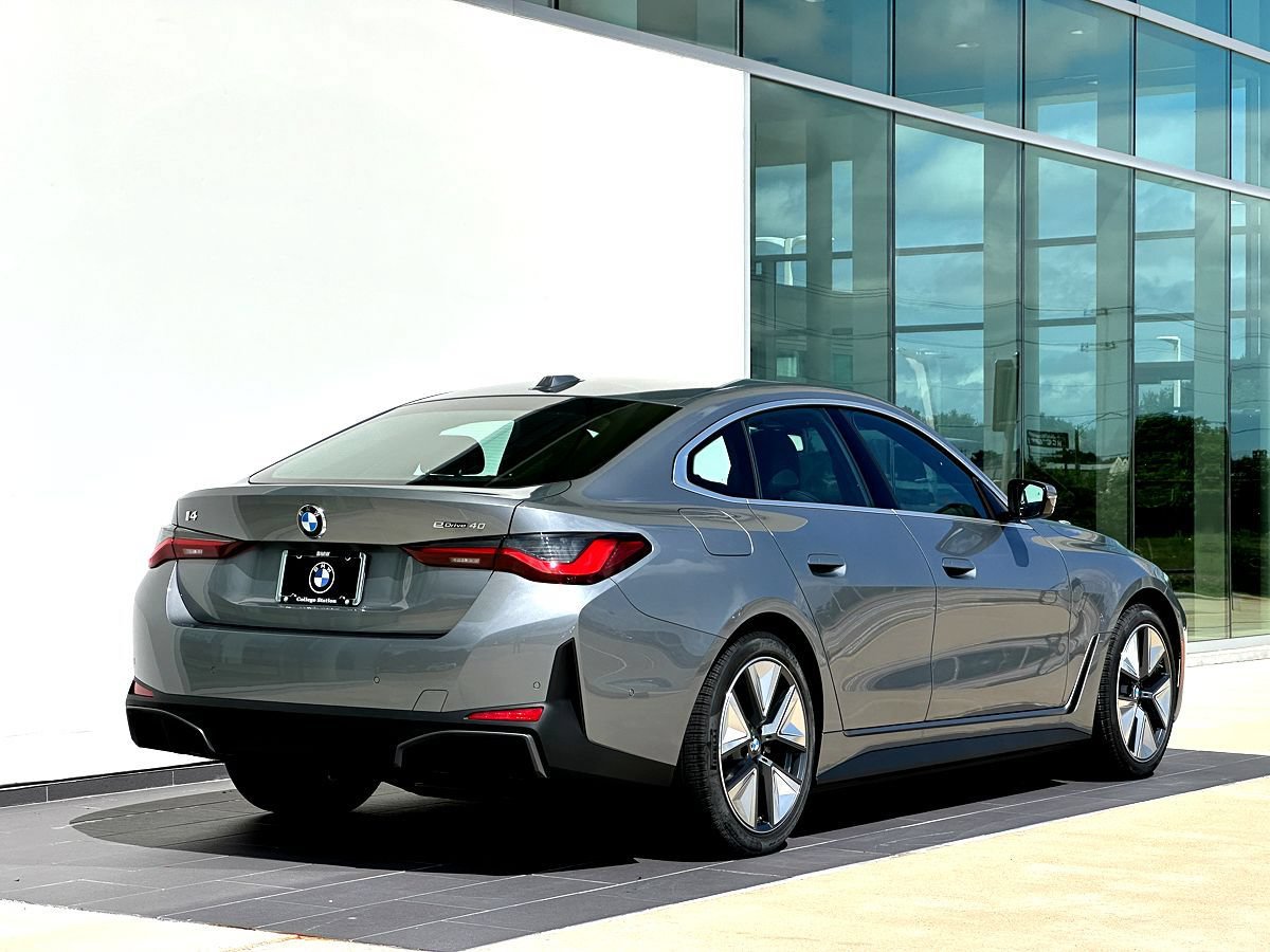 New 2026 BMW i4 eDrive40 w/ Premium Package RWD image 4
