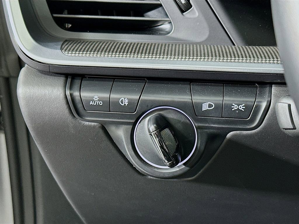 Used 2022 Porsche 911 Turbo S image 11