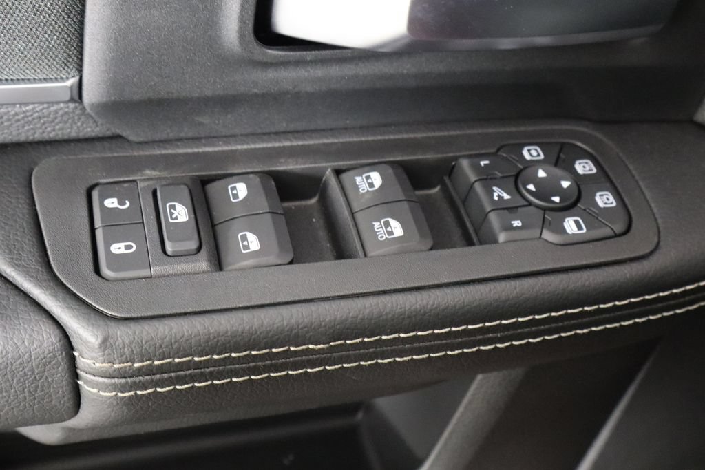 New 2026 RAM 2500 Big Horn AWD/4WD image 19