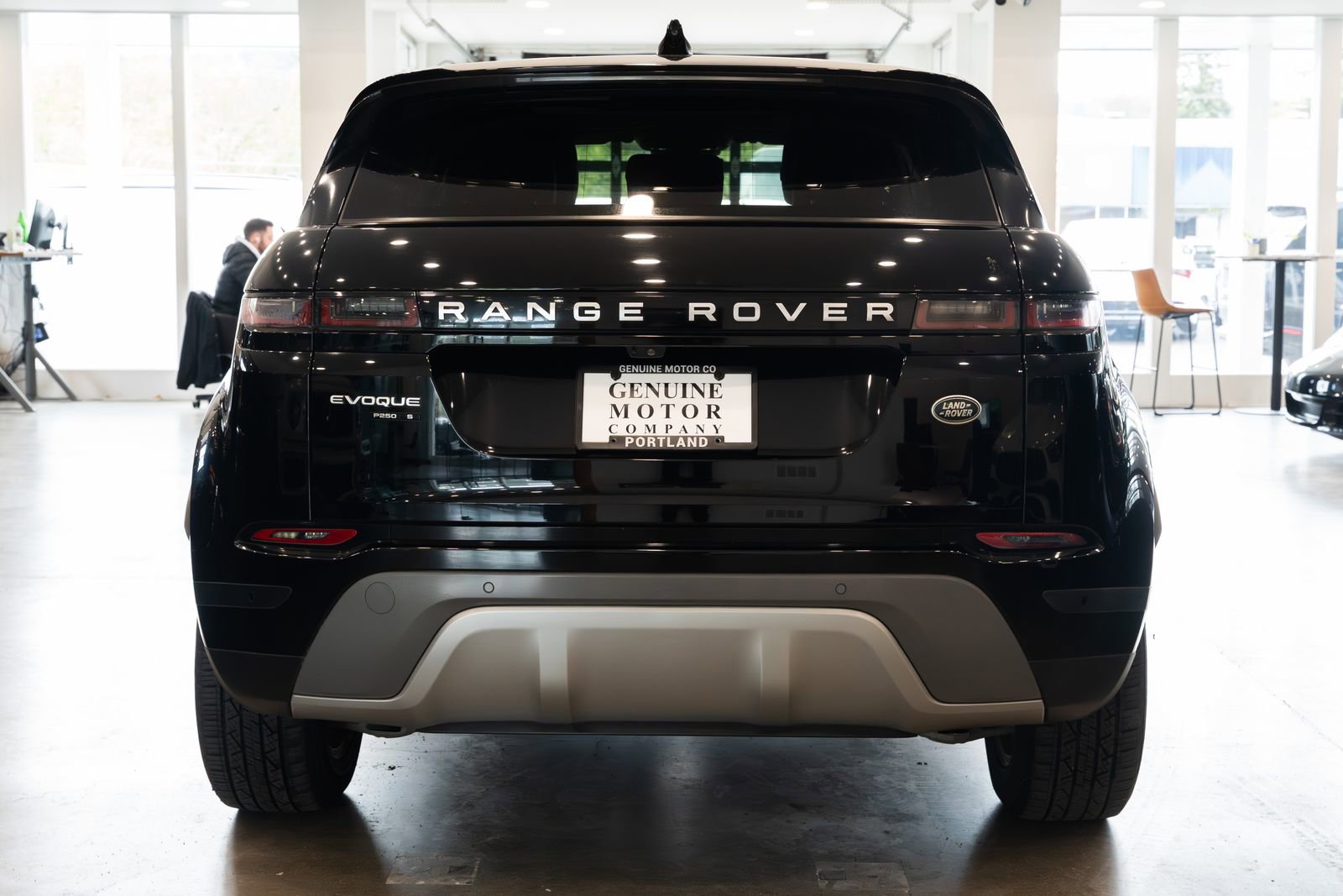 Used 2020 Land Rover Range Rover Evoque S AWD/4WD image 5