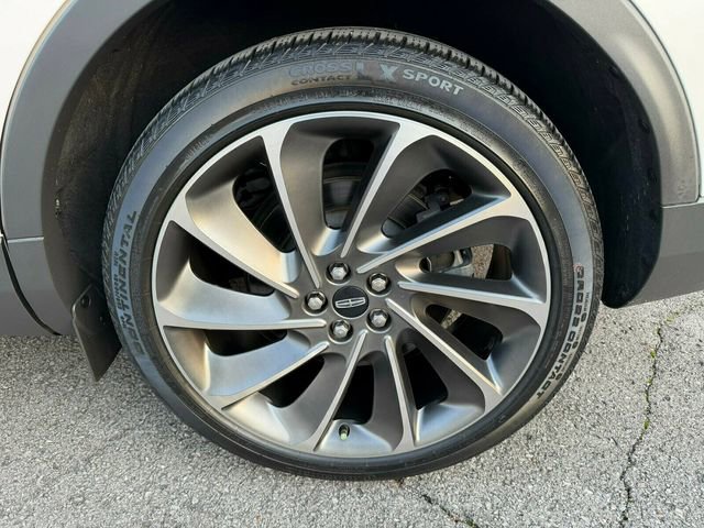 Used 2019 Lincoln Nautilus Reserve image 20
