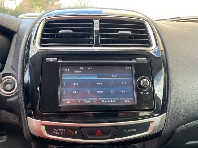Used 2015 Mitsubishi Outlander Sport SE AWD/4WD image 13