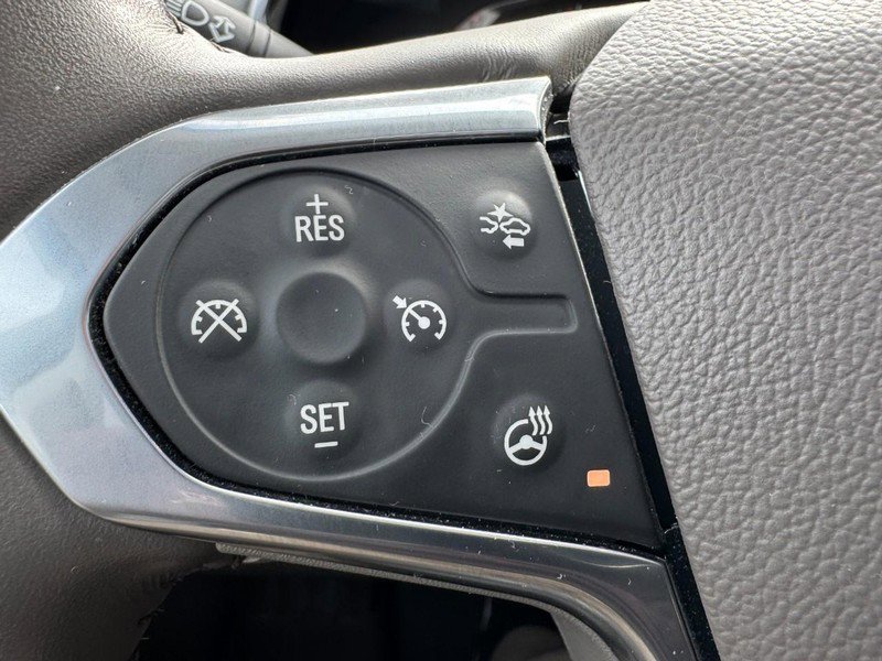 Used 2020 Chevrolet Traverse Premier image 19