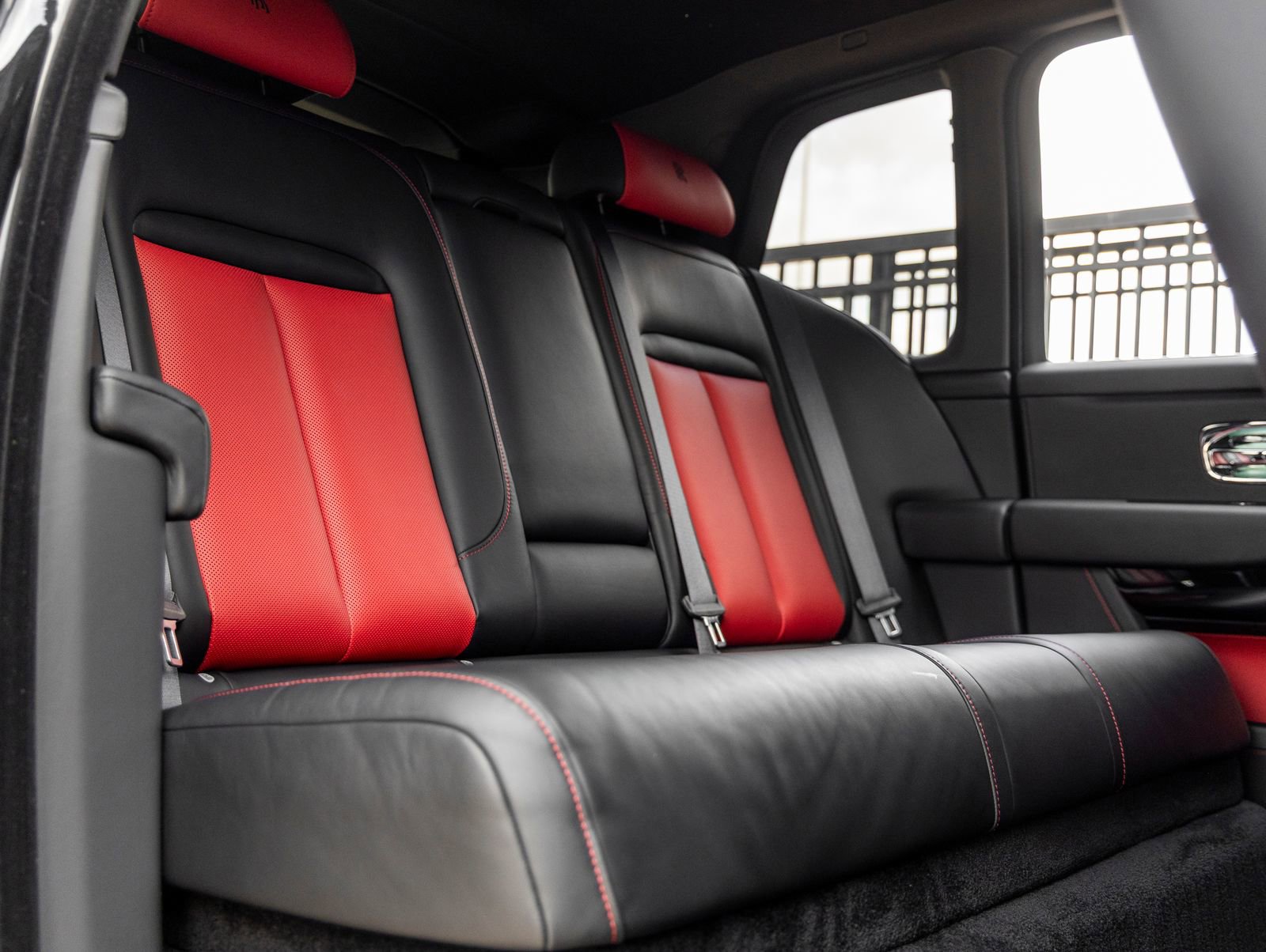 Certified 2023 Rolls-Royce Cullinan w/ Dark Exterior Package image 45