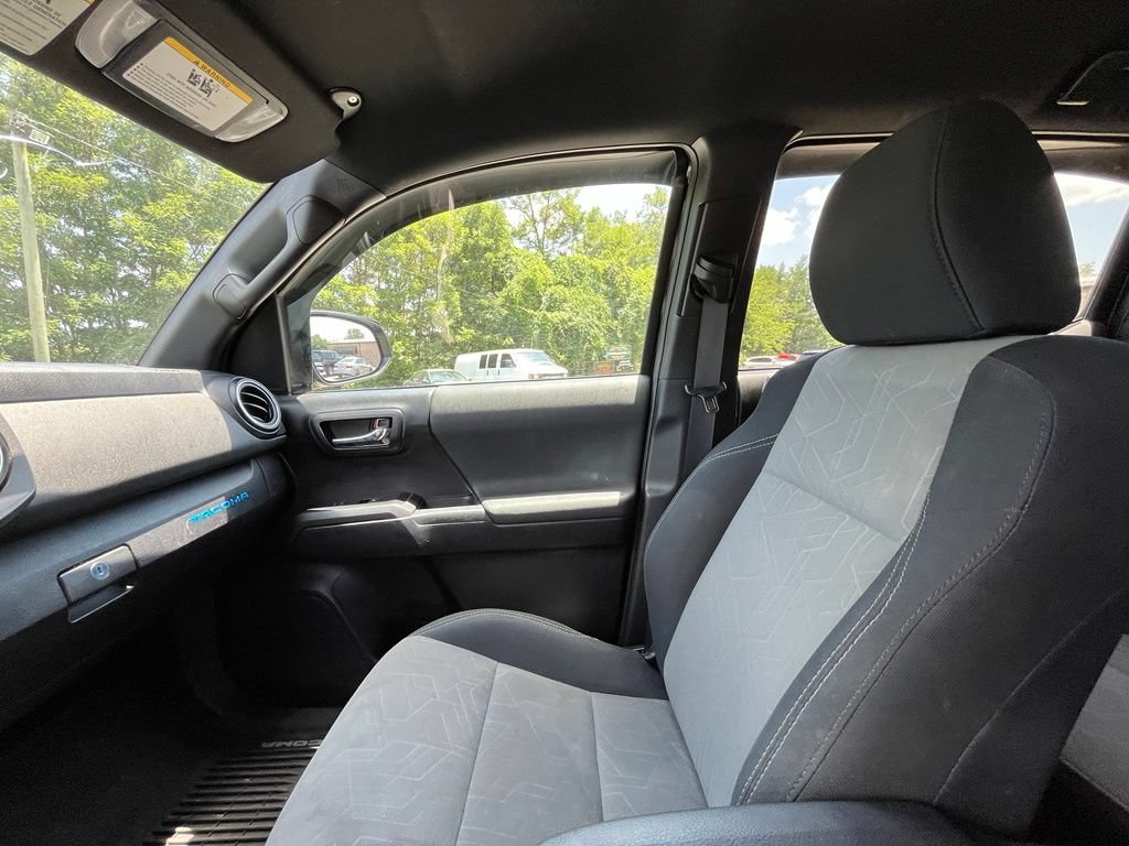 Used 2021 Toyota Tacoma TRD Sport AWD/4WD image 24