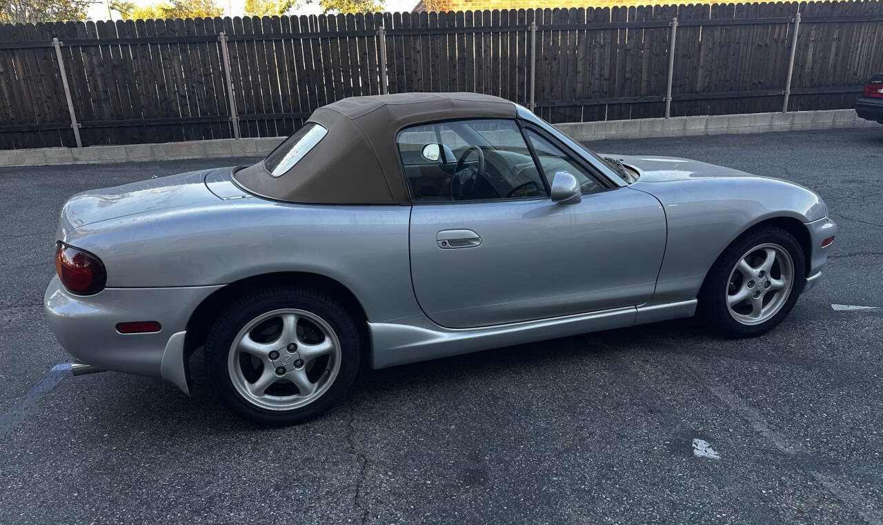 Used 2000 MAZDA MX-5 Miata LS RWD image 6