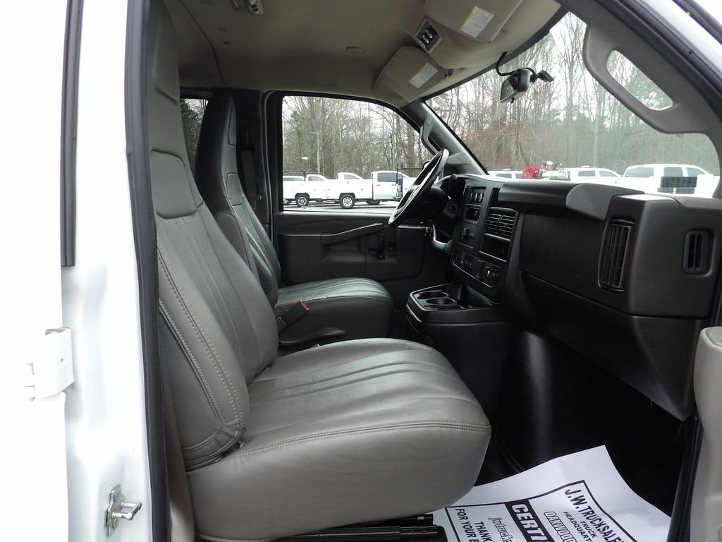 Used 2023 Chevrolet Express 2500 LS w/ Driver Convenience Package image 40