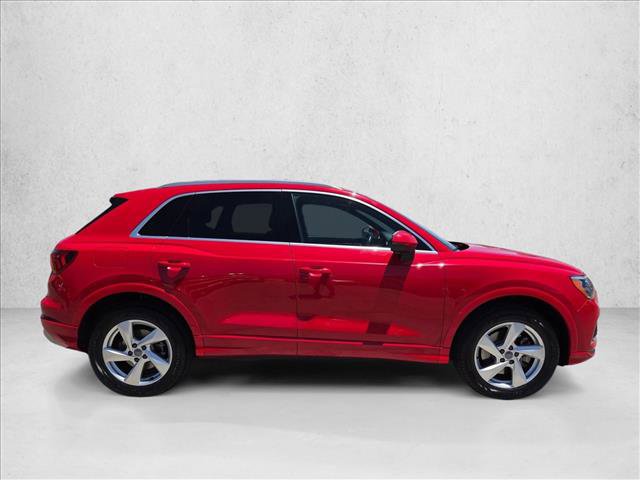 Used 2020 Audi Q3 2.0T Premium w/ Convenience Package AWD/4WD image 4