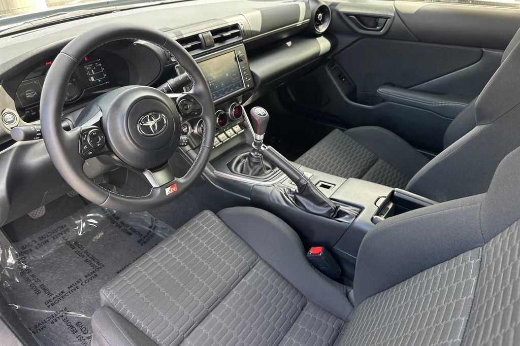 Used 2023 Toyota GR86 image 10