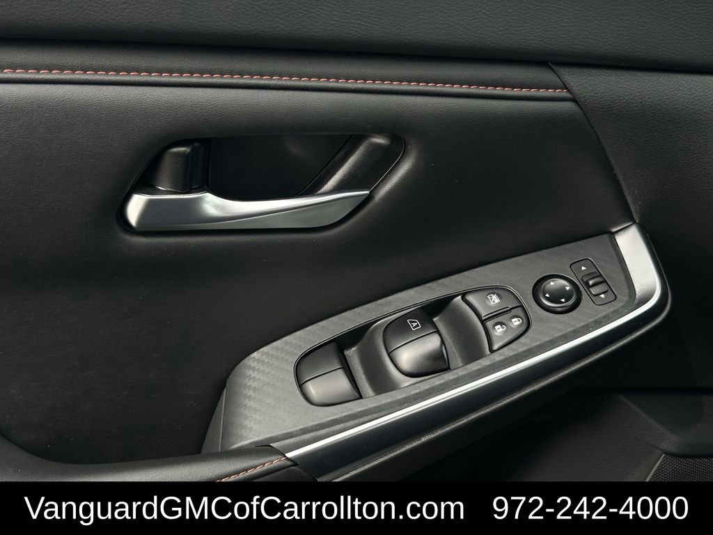Used 2025 Nissan Sentra SR image 23