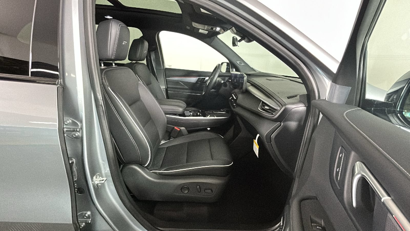 New 2026 Buick Enclave Sport Touring w/ Power Package FWD image 35