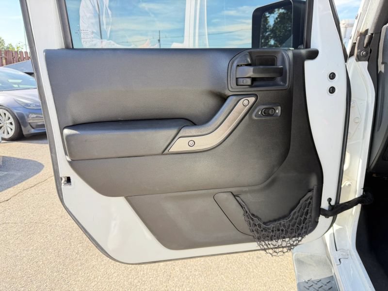 Used 2014 Jeep Wrangler Unlimited Sport w/ Quick Order Package 24S AWD/4WD image 10