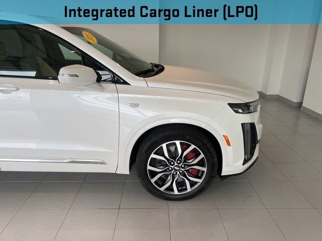 Used 2025 Cadillac XT6 Sport w/ LPO, Floor Liner Package AWD/4WD image 12