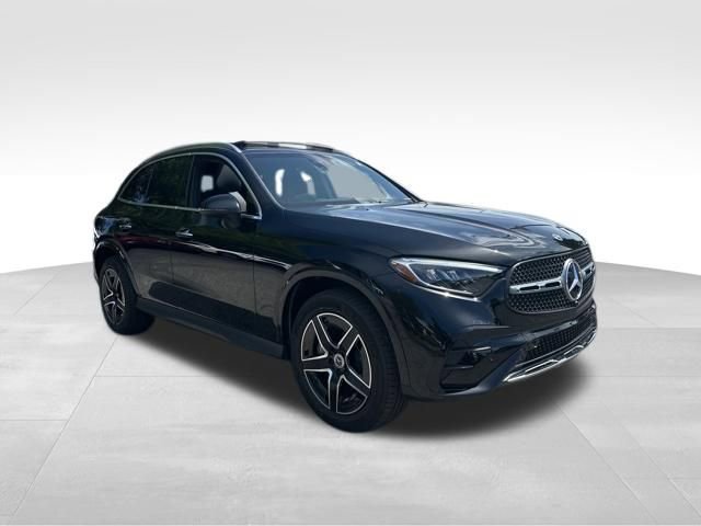 Used 2026 Mercedes-Benz GLC 300 image 8