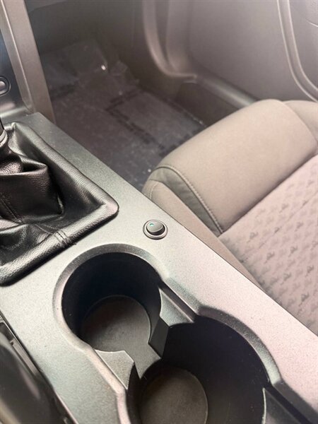 Used 2005 Ford Mustang GT RWD image 10