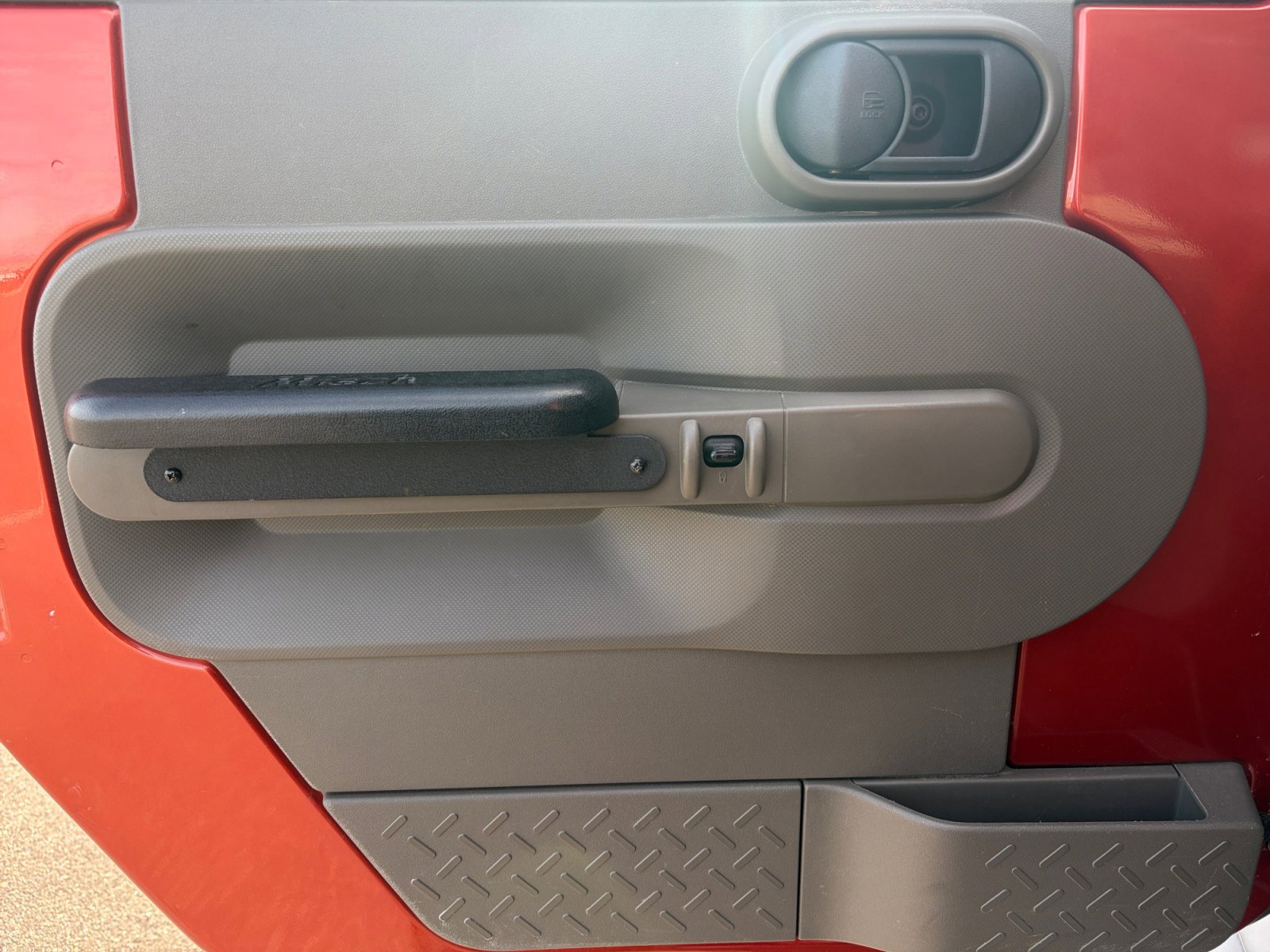 Used 2009 Jeep Wrangler Unlimited Rubicon w/ Dual Top Group image 13