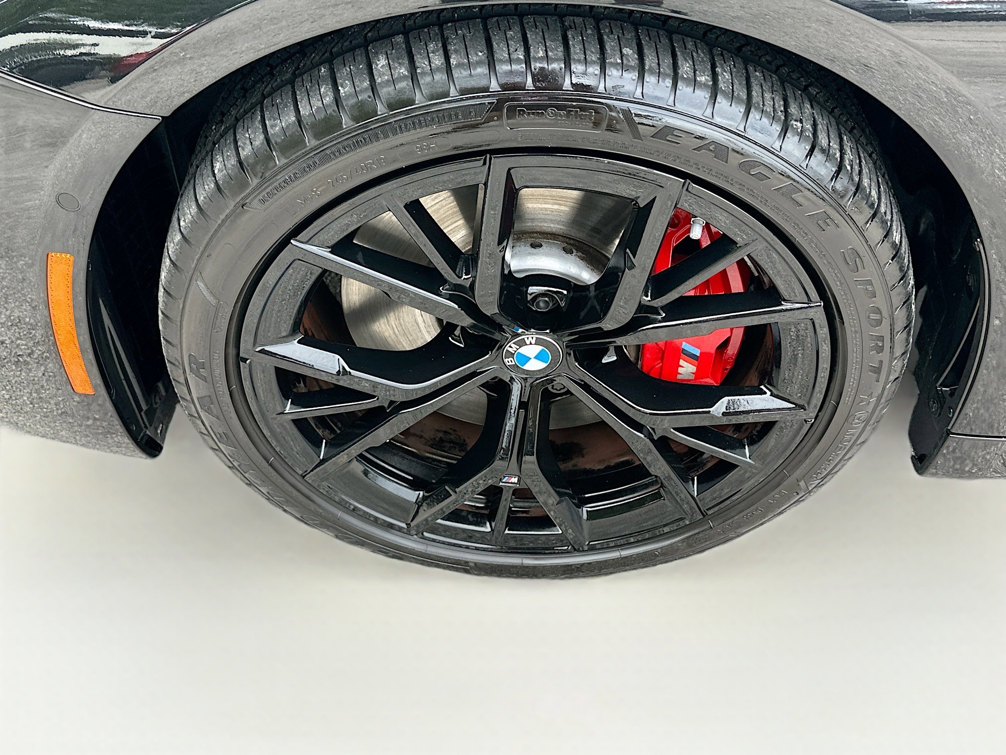 Certified 2023 BMW 540i w/ M Sport Package RWD image 34