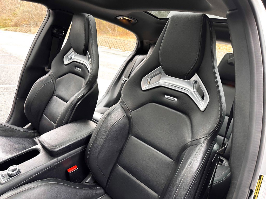 Used 2015 Mercedes-Benz GLA 45 AMG 4MATIC w/ Driver Assistance Package image 19