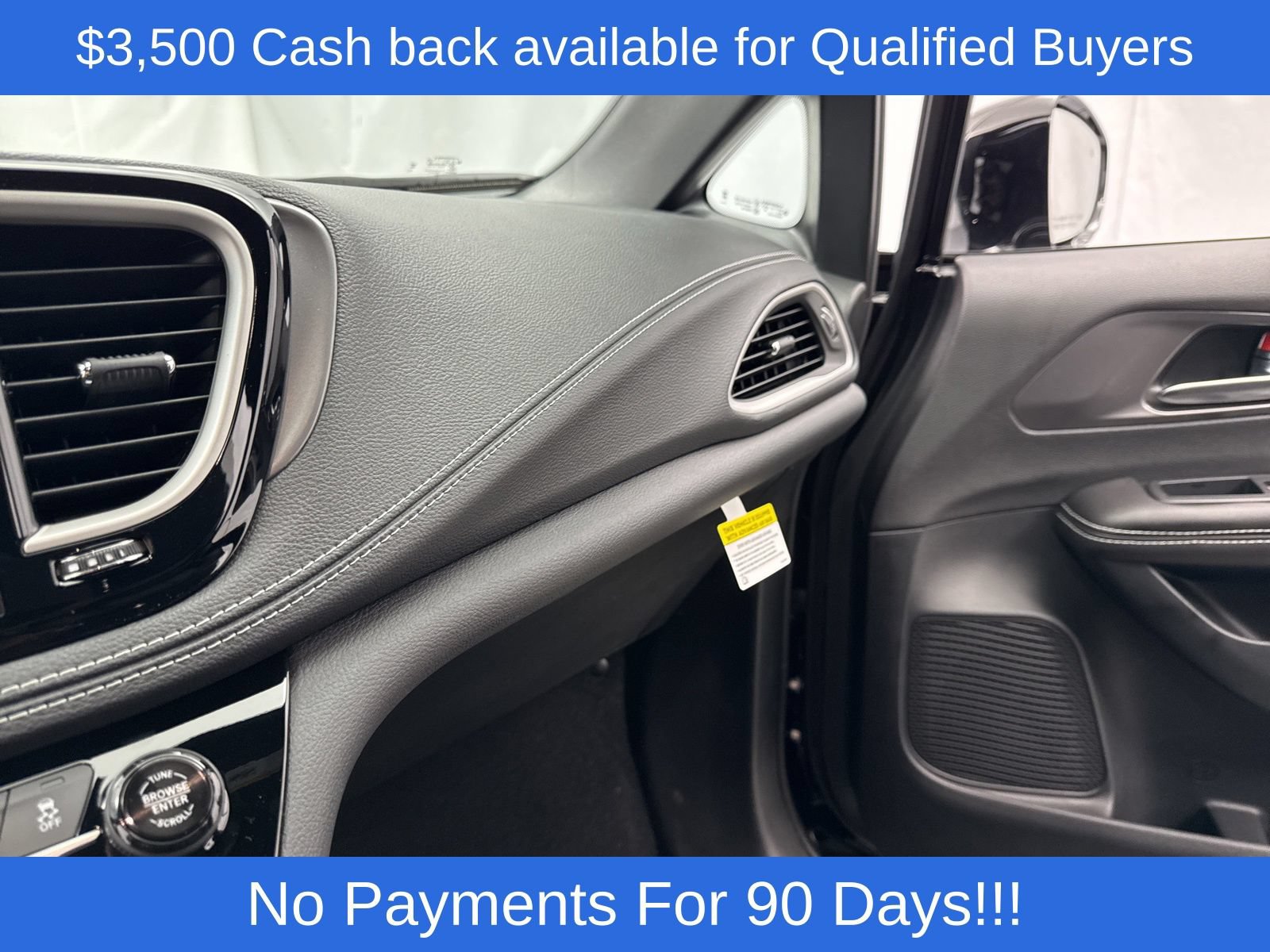 New 2026 Chrysler Pacifica Select w/ S Appearance Package AWD/4WD image 24