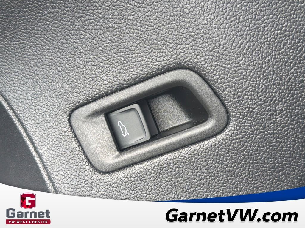 Used 2025 Volkswagen Atlas SEL Premium R-Line image 40