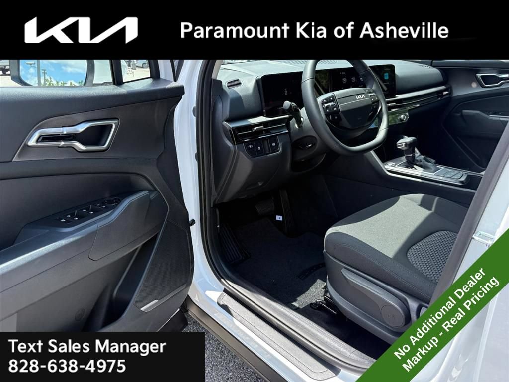 New 2026 Kia Sportage LX AWD/4WD image 16