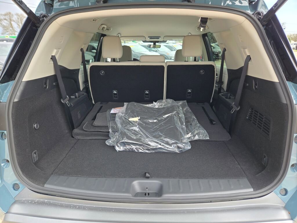 New 2026 Nissan Pathfinder SL AWD/4WD image 13