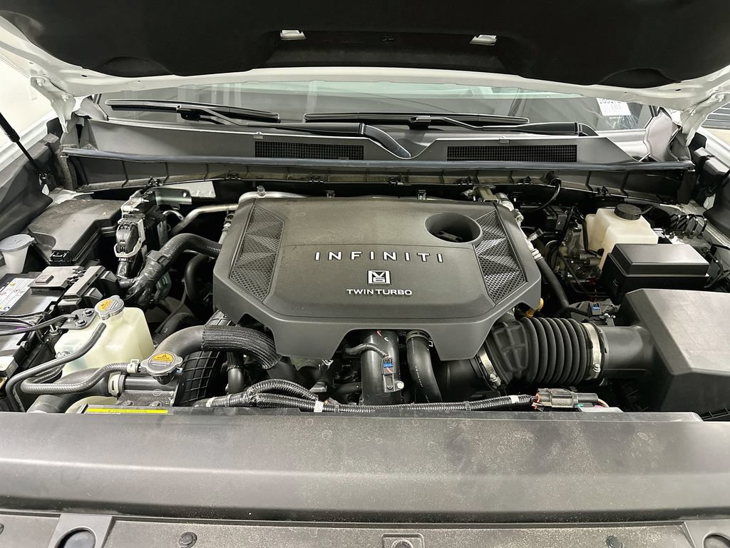 Certified 2026 INFINITI QX80 4WD w/ Sport Exterior Package image 32