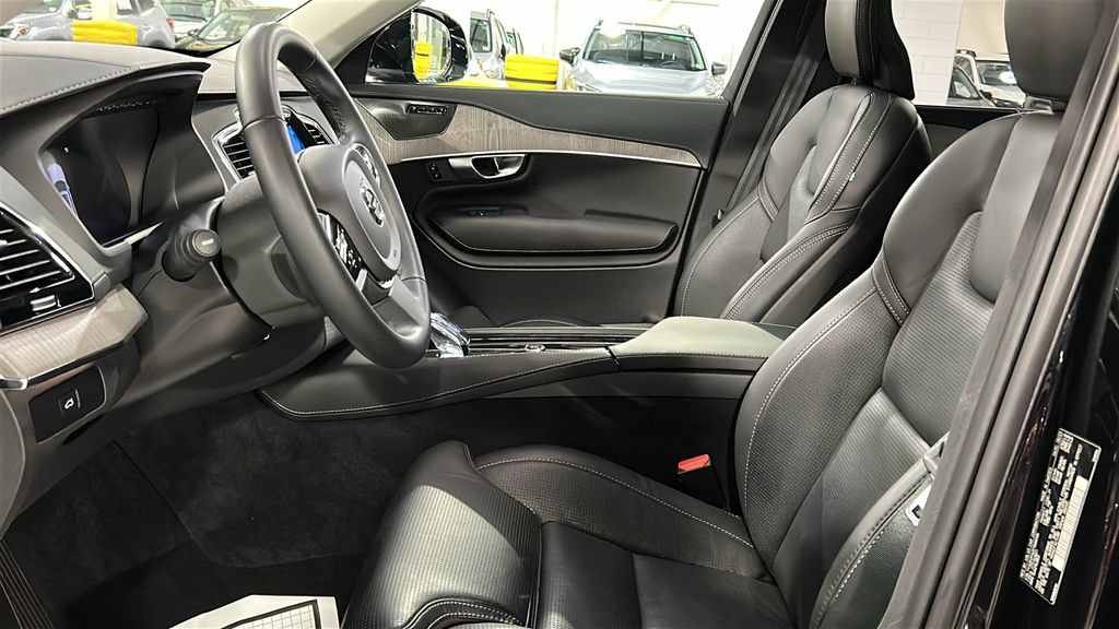 Certified 2023 Volvo XC90 B6 Ultimate w/ Protection Package Premier AWD/4WD image 10