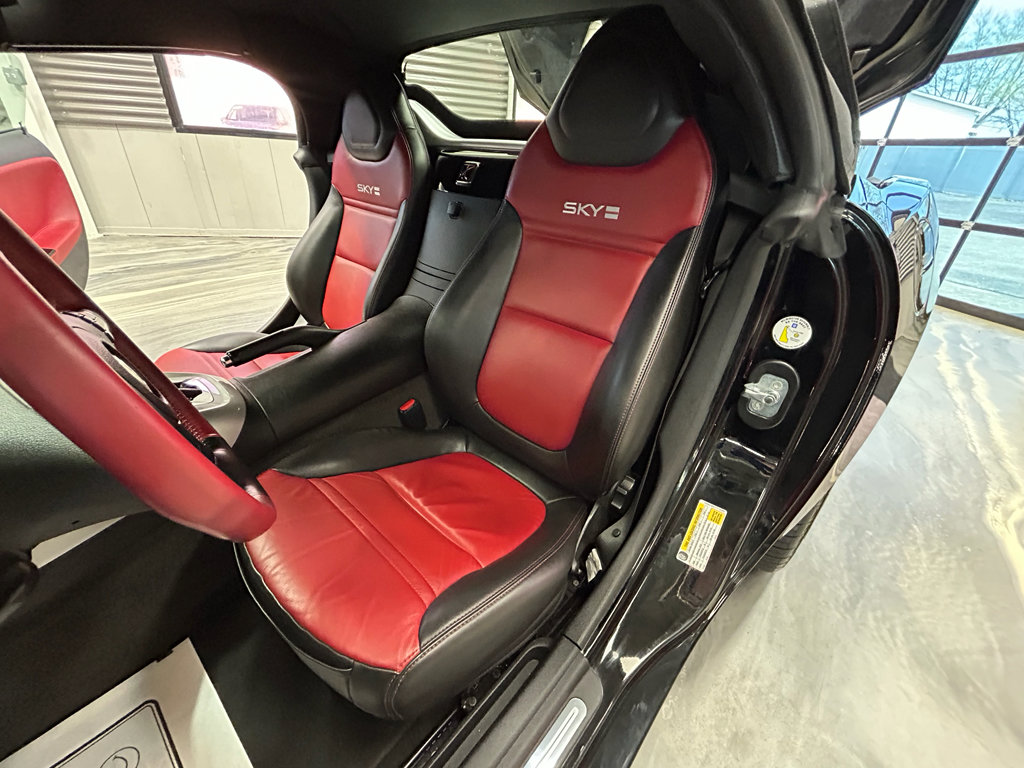 Used 2007 Saturn Sky Red Line image 5