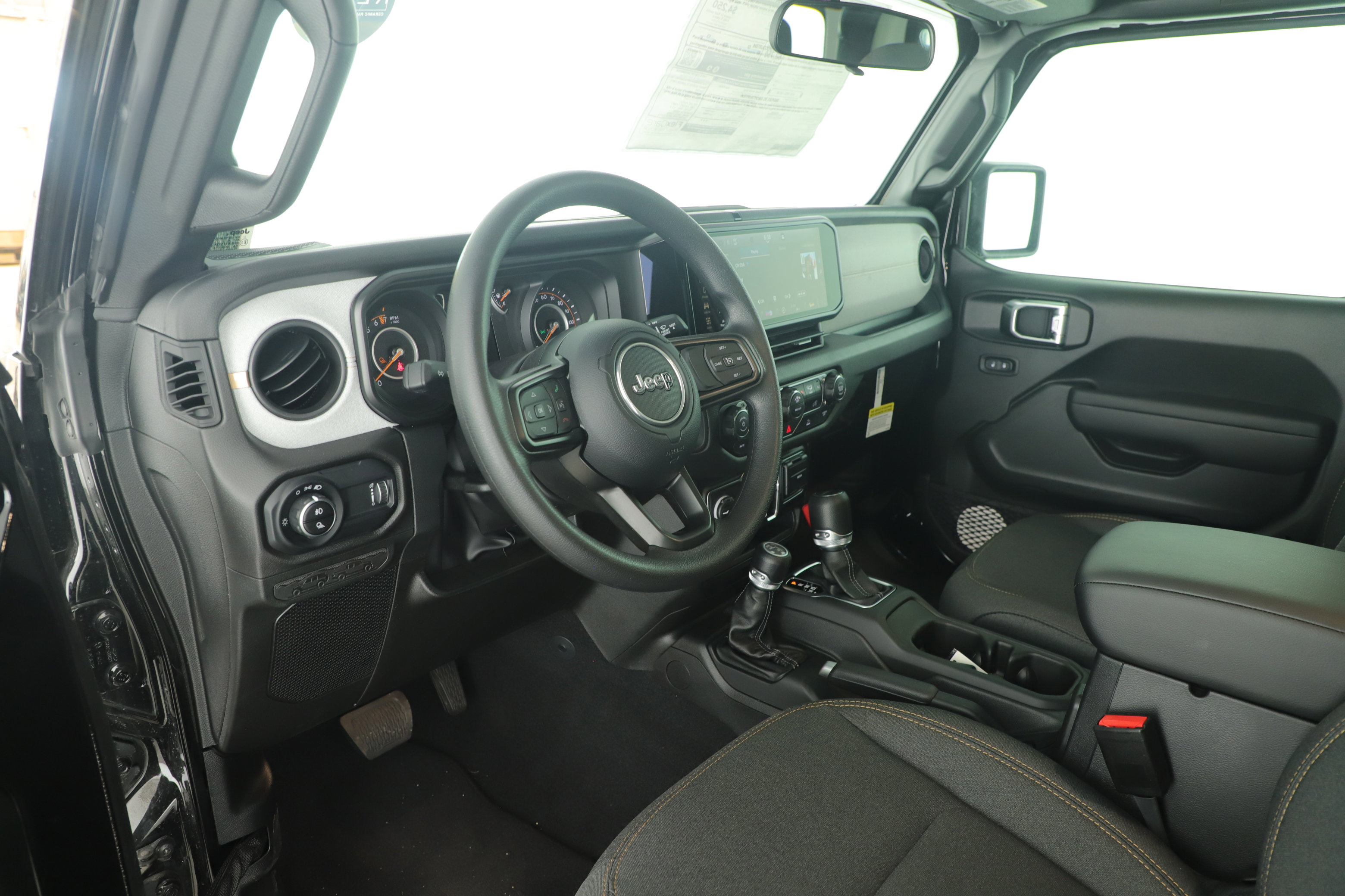 New 2025 Jeep Gladiator Sport image 10