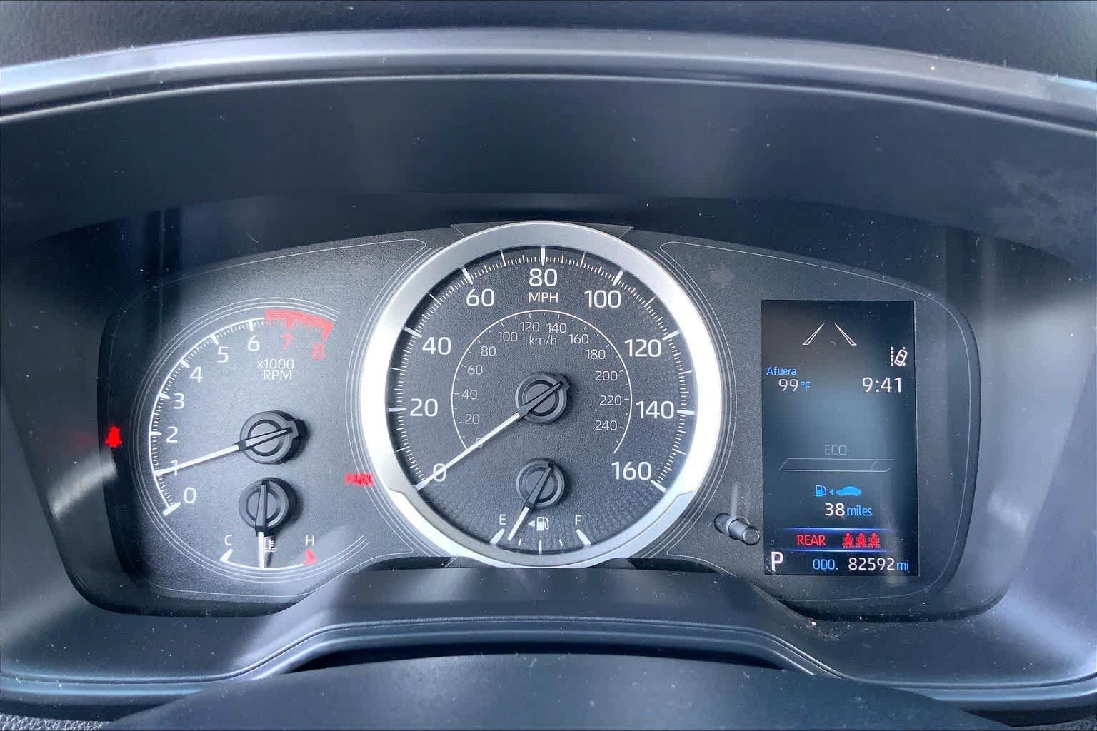 Used 2020 Toyota Corolla LE FWD image 25
