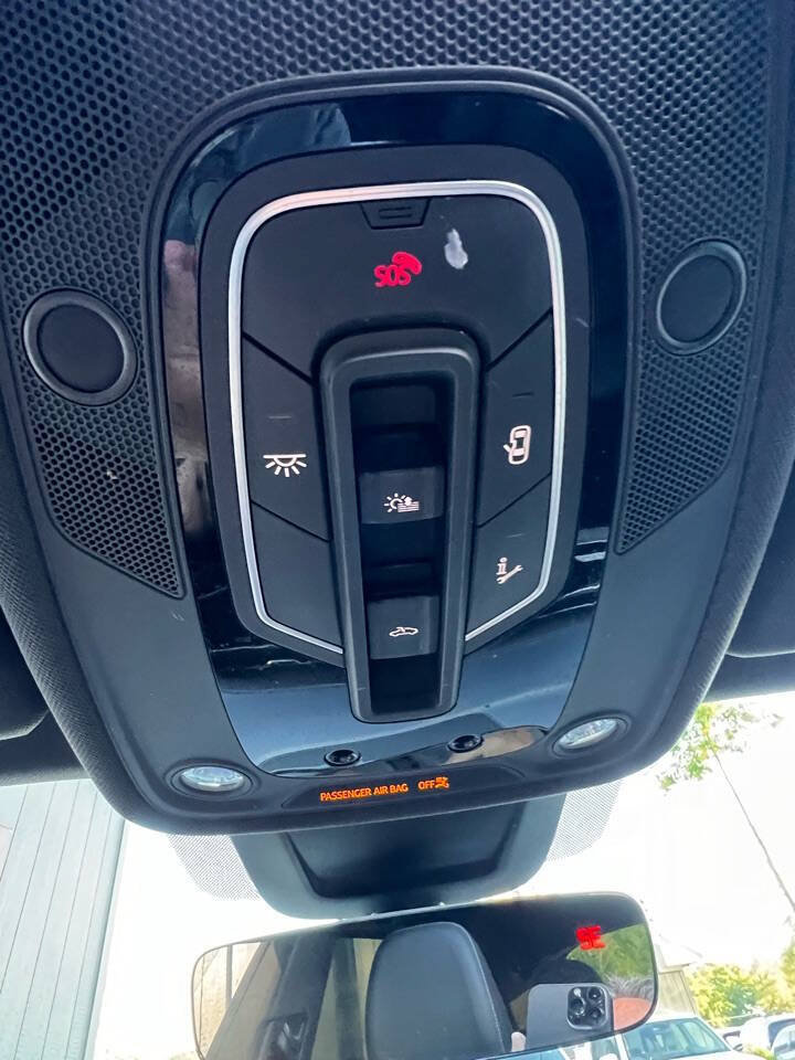 Used 2019 Audi Q8 Prestige AWD/4WD image 26