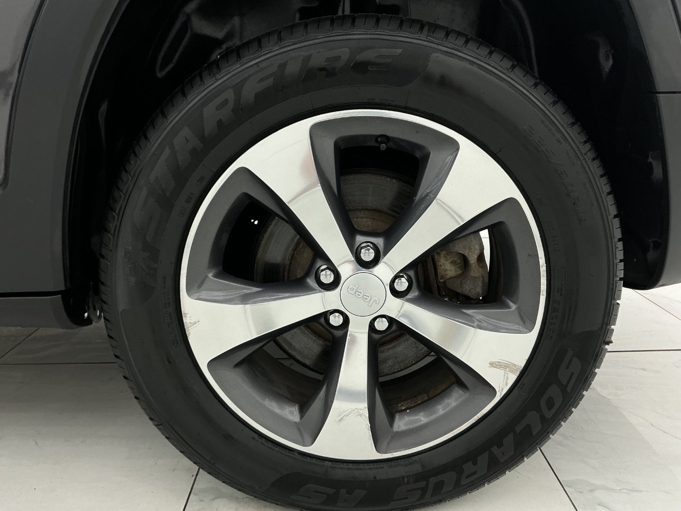 Used 2019 Jeep Cherokee Limited AWD/4WD image 46