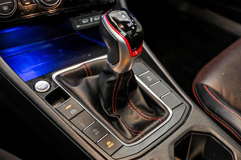 Used 2023 Volkswagen Jetta GLI Autobahn image 23